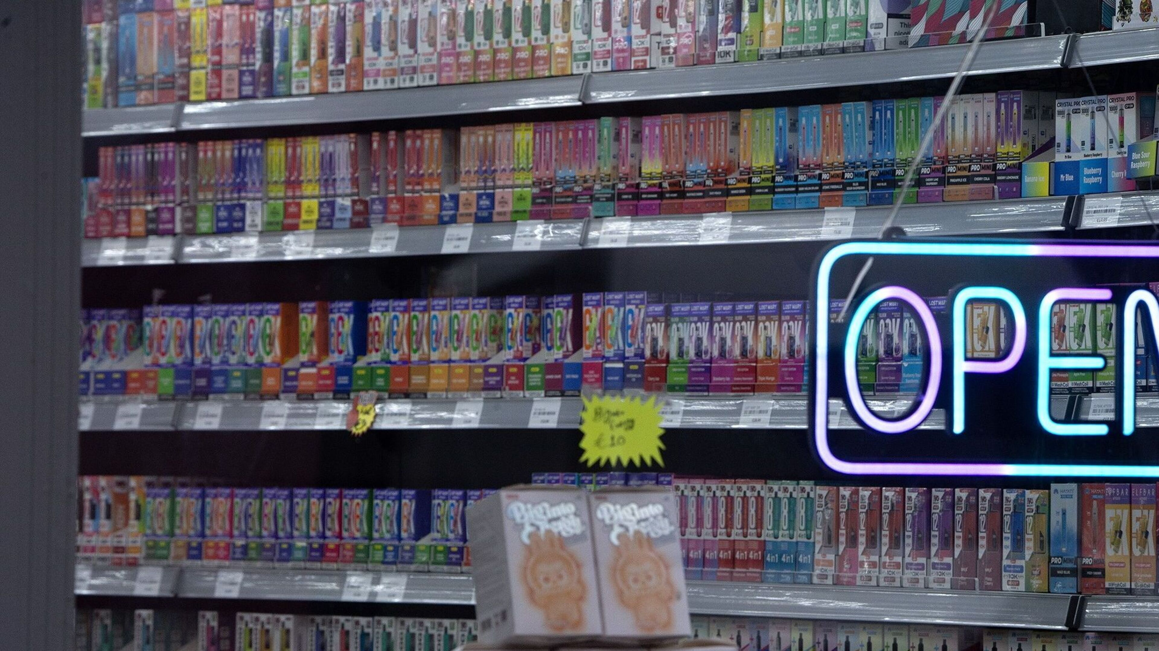 Fisher supports Taoiseach on vape shop regulation