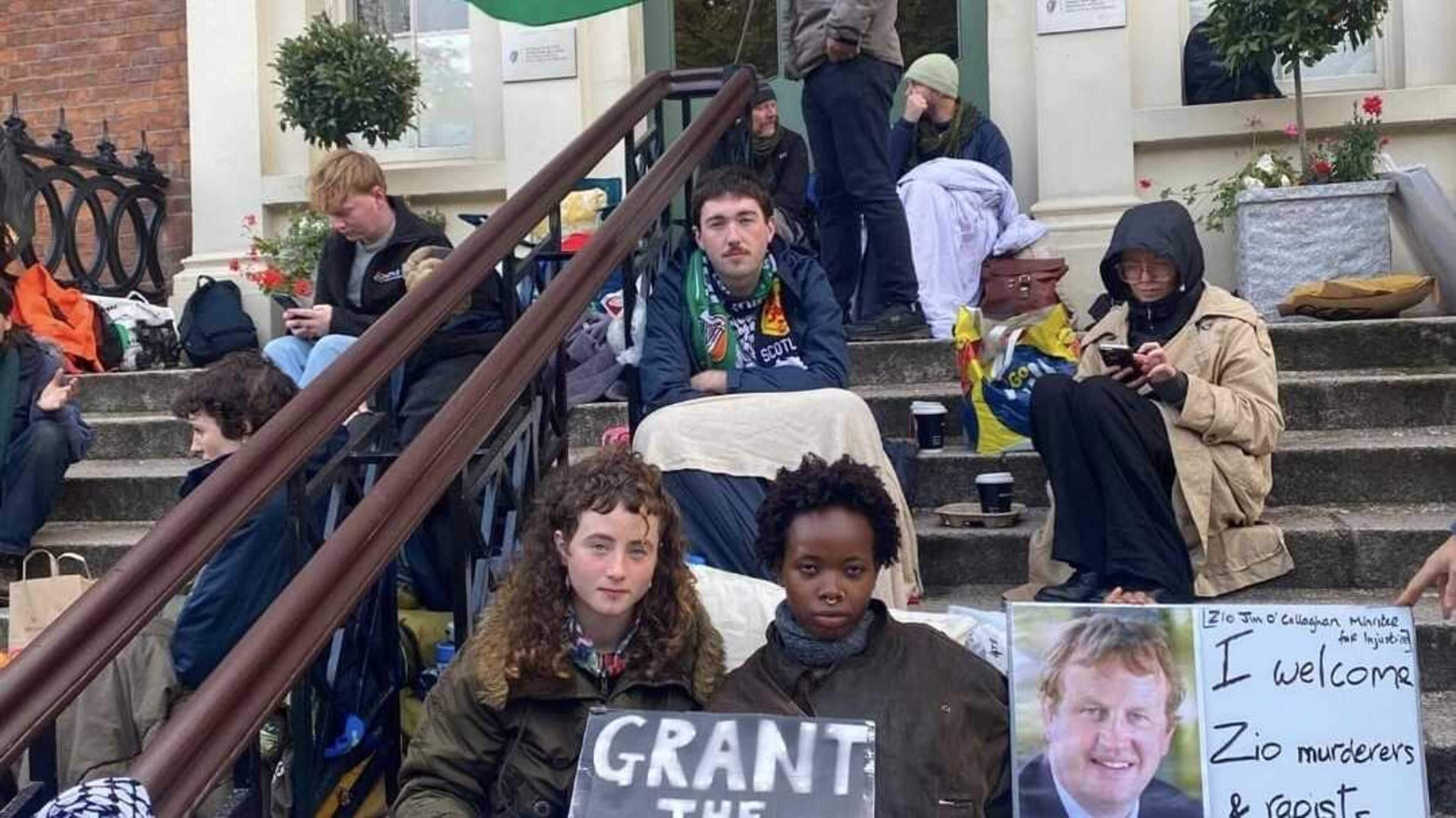 Students Protest Visa Refusals at Justice Office