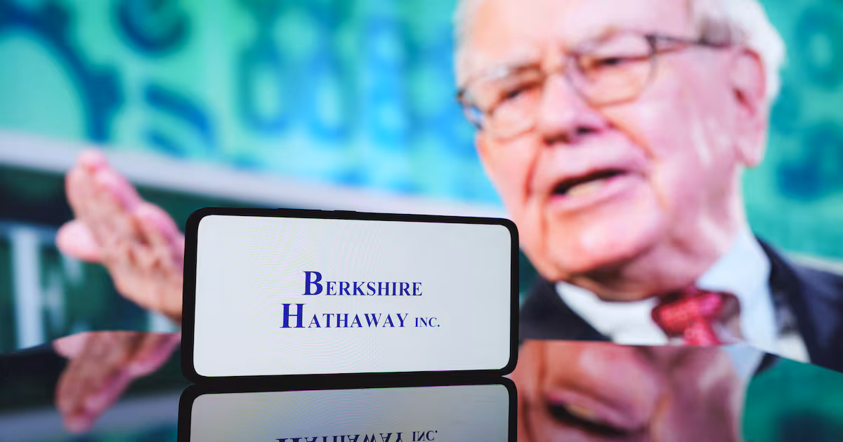 Warren Buffett Steps Down as Berkshire Hathaway Chairman