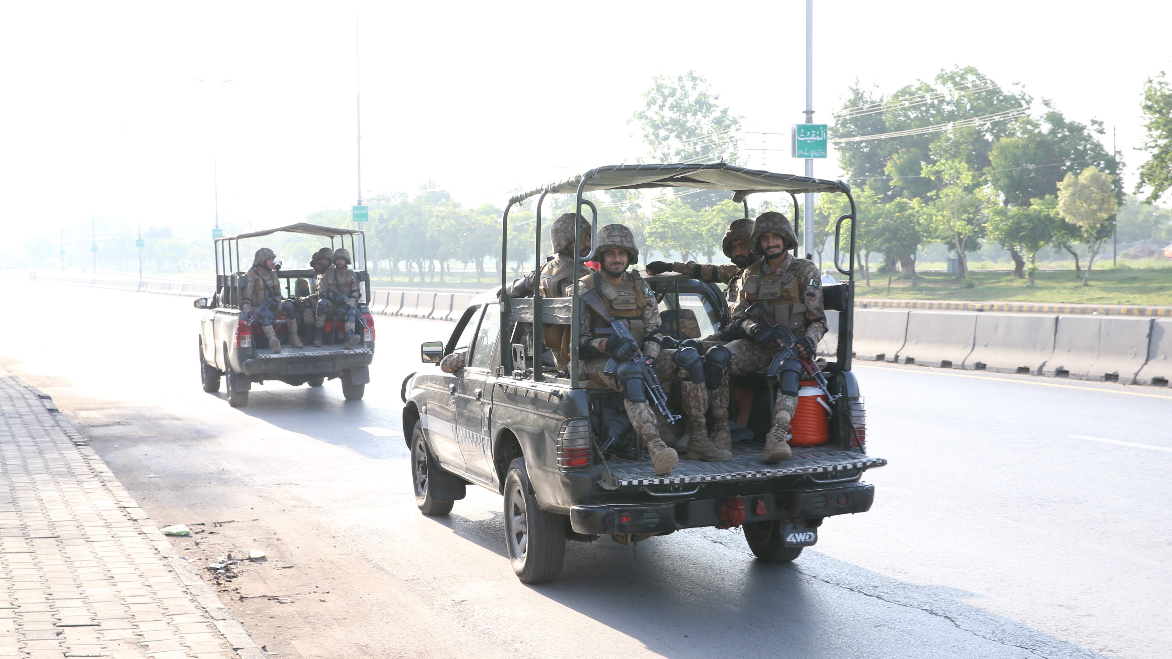 Suicide Attack Kills 16 in Pakistan Police Compound