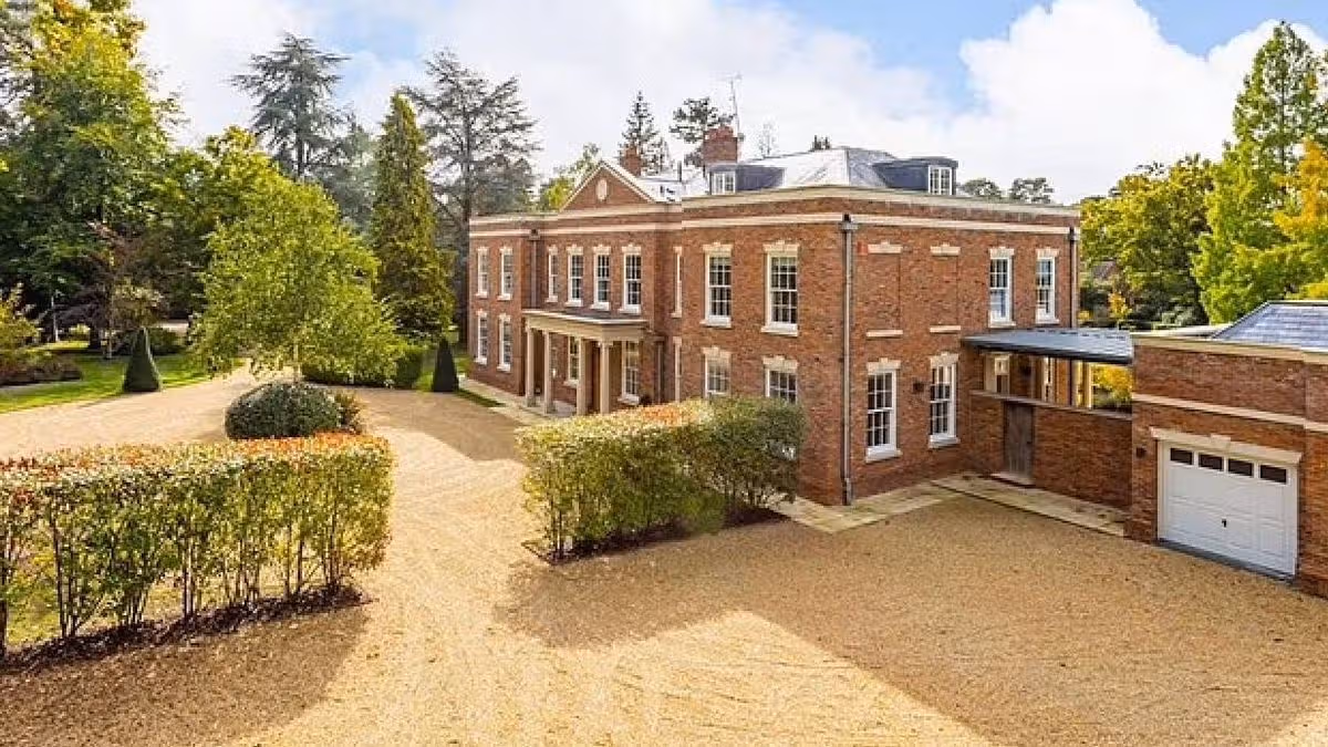 Inside Rory McIlroy's £9m Wentworth Mansion