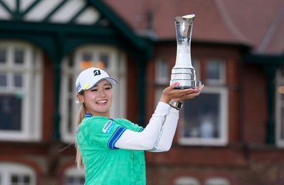 Shiho Kuwaki Wins Women's Open in Play-off