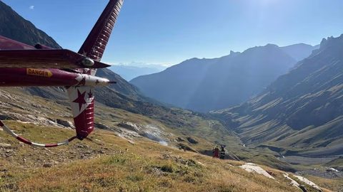 Three dead in plane crash near skiing resort