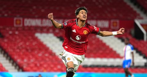 Michael Carrick addresses JJ Gabriel's future at United